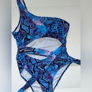 Women’s One Piece Swimsuit